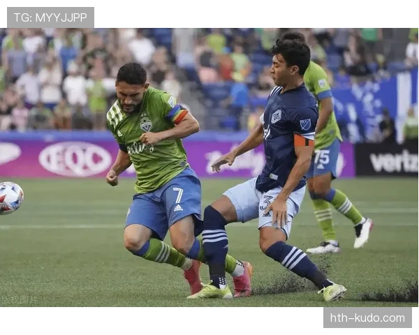 西雅图海湾人主场迎战洛杉矶FC,关键三分争夺战 西雅图海湾人主场迎战洛杉矶FC,关键三分争夺战