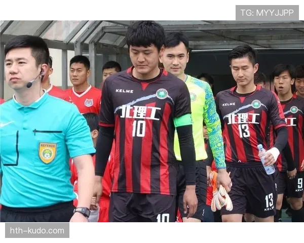 陕西联合主场首秀爆满 近三万球迷见证中乙新军历史性时刻